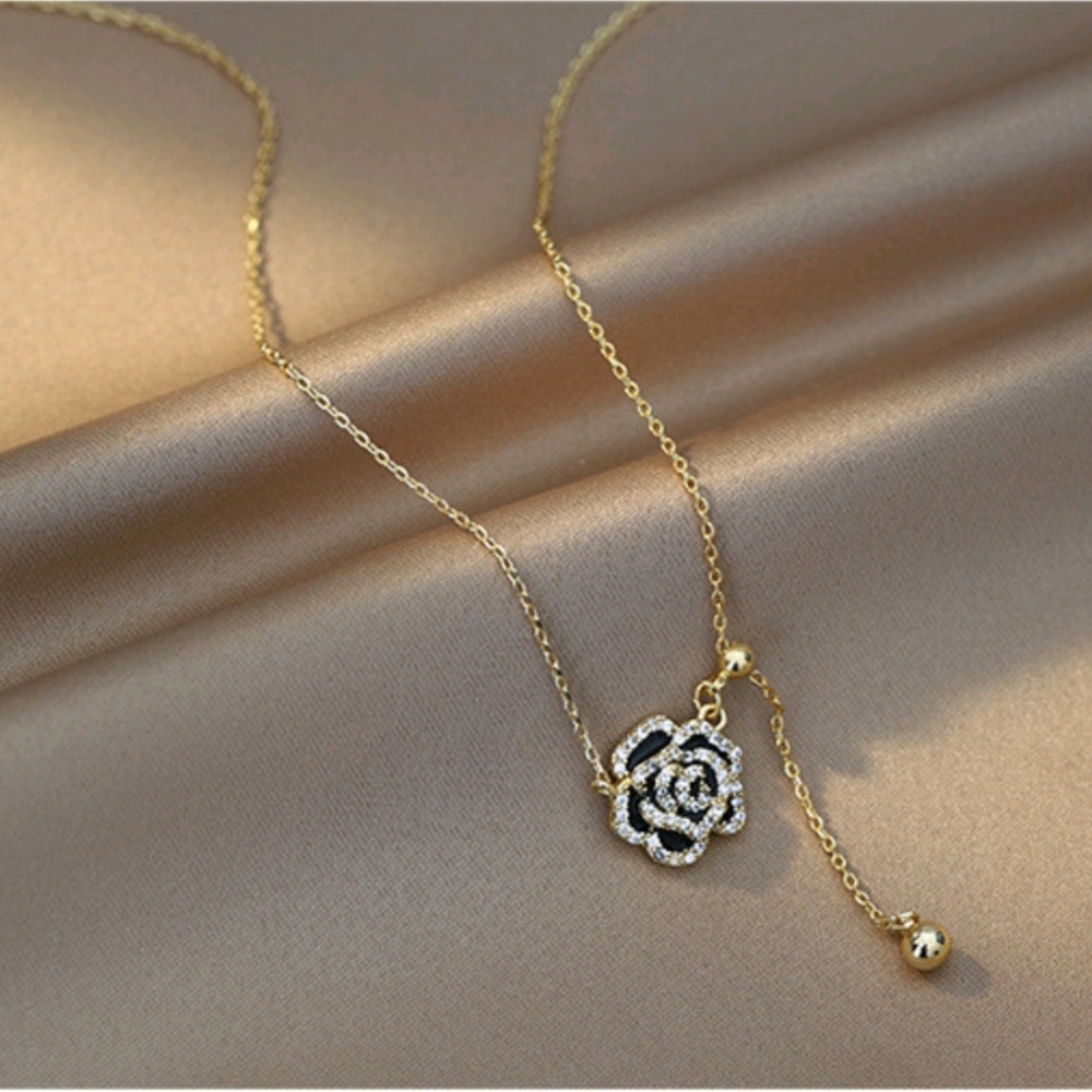 Adjustable Black Rose Camellia Lariat Necklace - Gold Tone - Picture 3 of 6